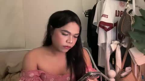 Leith Madrigal online show from February 20, 2:17 pm