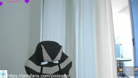 SweetAura0 0  online show from June 15, 12:51 pm