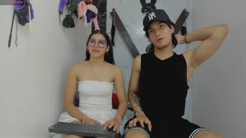 Snapshot of sweetauracouple chatting on July 19, 3:21 am sweetauracouple online show from July 19, 3:21 am