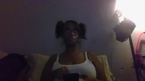 Snapshot of sweetaztea chatting on February 18, 9:21 am sweetaztee online show from February 18, 9:21 am