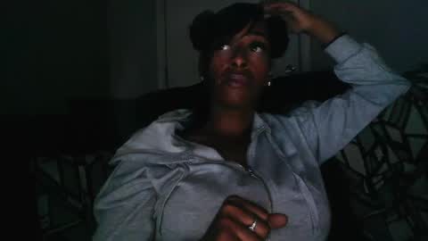 Snapshot of sweetaztea chatting on March 2, 5:33 am sweetaztee online show from March 2, 5:33 am