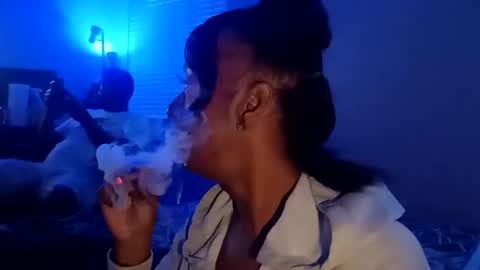 Snapshot of sweetaztea chatting on March 3, 1:10 am sweetaztee online show from March 3, 1:10 am