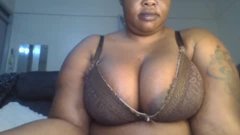 sweetbaby46 online show from May 9, 4:06 am