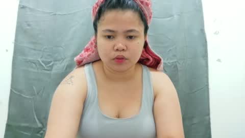 Snapshot of sweetbigtits_maria chatting on April 10, 5:06 pm sweetbigtits_maria online show from April 10, 5:06 pm