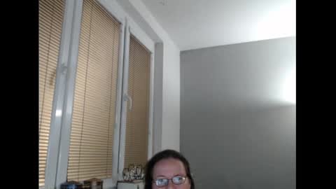 Snapshot of sweetboobs85h chatting on March 10, 8:36 pm Sweetboobs85h online show from March 10, 8:36 pm