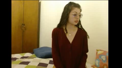 sweetcalm_ online show from February 24, 3:37 am