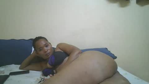 sweetcamgal online show from February 19, 8:12 am