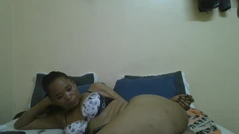 sweetcamgal online show from March 6, 9:03 am