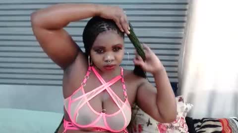 queen online show from March 19, 11:47 am