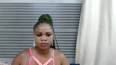 queen online show from March 22, 5:16 pm