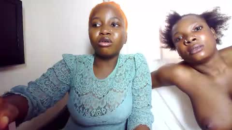 Snapshot of sweetcoochiex chatting on January 16, 10:52 am sweetcoochiex online show from January 16, 10:52 am