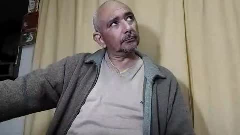 sweetcuervo independent model online show from October 28, 4:05 am