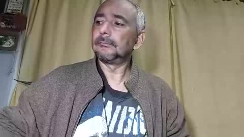 sweetcuervo independent model online show from March 23, 4:05 am