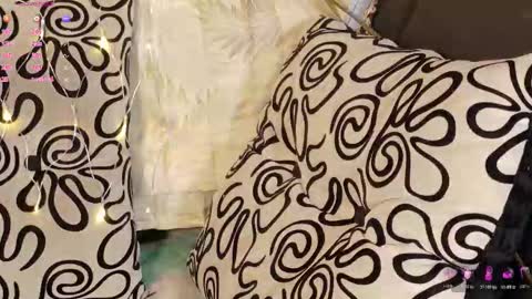 sweetdam12 online show from December 3, 10:19 pm