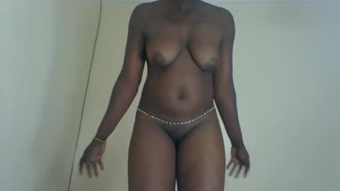 Snapshot of sweetdarkskin chatting on February 5, 8:57 pm CLARIS online show from February 5, 8:57 pm