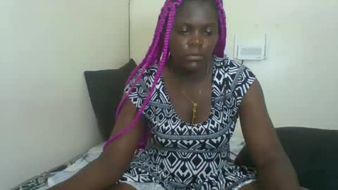 Snapshot of sweetdarkskin chatting on February 12, 4:22 pm CLARIS online show from February 12, 4:22 pm