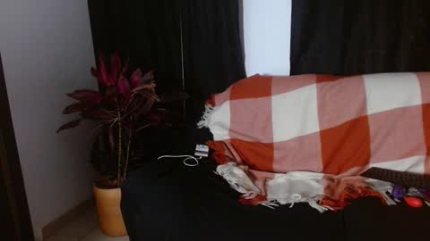 sweetday_19 online show from January 14, 1:33 am