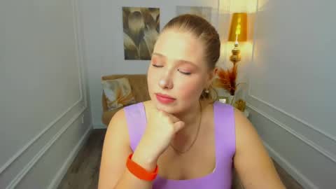 sweetdaylight online show from May 10, 5:40 pm