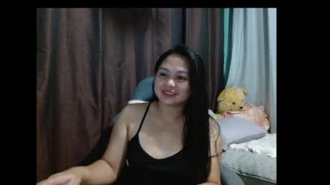Snapshot of sweetdemurelady chatting on June 26, 2:21 pm Lynn online show from June 26, 2:21 pm
