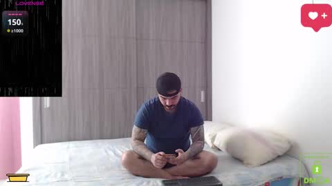 Snapshot of sweetdesires_ chatting on February 12, 4:24 pm online show from February 12, 4:24 pm