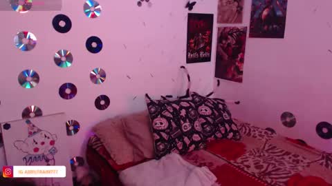 Abril online show from October 15, 4:07 pm