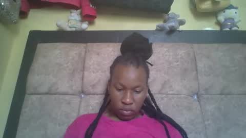 sweetdiva2012 online show from November 15, 8:33 am