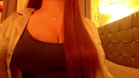 Snapshot of sweetest_one2 chatting on March 19, 8:40 am dez online show from March 19, 8:40 am