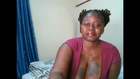 sweetest_snack online show from April 26, 2:42 am