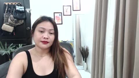 Snapshot of sweetestsmile_ chatting on December 13, 4:00 am Khaye online show from December 13, 4:00 am