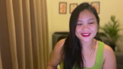 Snapshot of sweetestsmile_ chatting on September 14, 1:54 pm Khaye online show from September 14, 1:54 pm