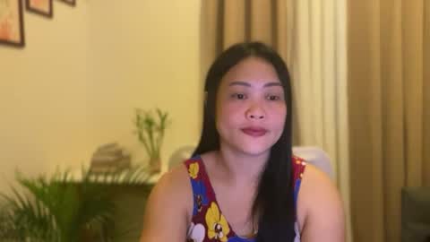 Snapshot of sweetestsmile_ chatting on April 16, 1:50 am Khaye online show from April 16, 1:50 am