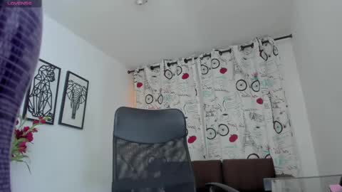 Snapshot of sweetfabianaxl chatting on February 22, 7:14 pm Fabiana online show from February 22, 7:14 pm