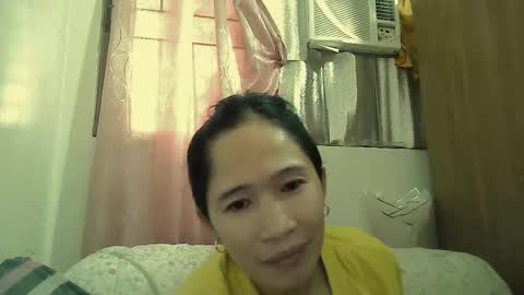 Snapshot of sweetfilipinawet chatting on September 27, 10:37 pm Stacy online show from September 27, 10:37 pm