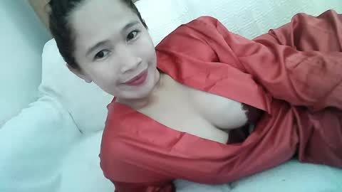 Snapshot of sweetfilipinawet chatting on April 28, 4:01 pm Stacy online show from April 28, 4:01 pm
