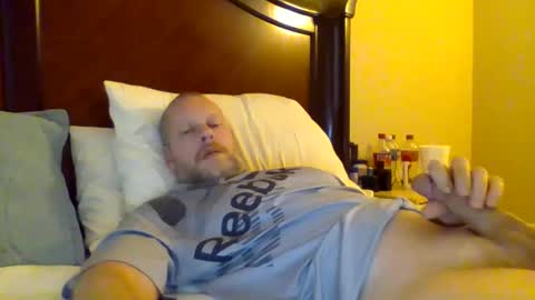 sweetg233 online show from February 3, 5:24 pm