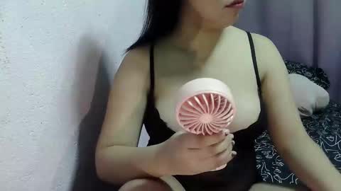 Snapshot of sweetgal_mica chatting on March 26, 12:06 am sweetgal_mica online show from March 26, 12:06 am