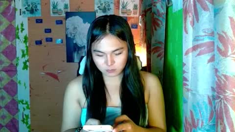 Snapshot of sweetgirl_kathy chatting on March 5, 5:47 am Kathy online show from March 5, 5:47 am