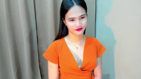 Snapshot of sweetgirl_latina143 chatting on September 12, 5:18 am sweetgirl_latina143 online show from September 12, 5:18 am