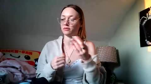 sweetgirlls online show from May 2, 1:21 am