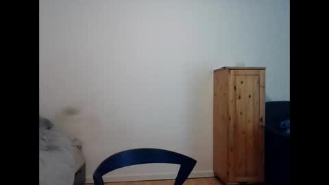 sweetguy8210 online show from May 14, 11:50 am