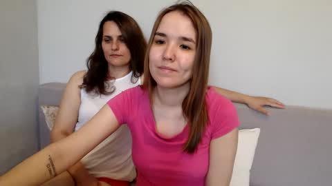 Alina and Mia online show from May 15, 5:25 am