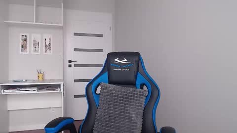 Emma  online show from February 17, 9:50 am