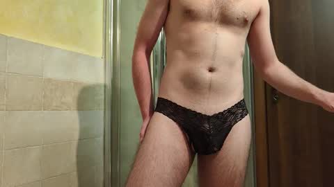 Snapshot of sweethornystud chatting on October 4, 4:27 pm sweethornystud online show from October 4, 4:27 pm