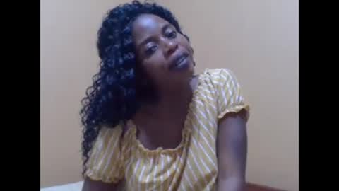 Snapshot of sweetib1 chatting on January 25, 6:12 am sweetib1 online show from January 25, 6:12 am