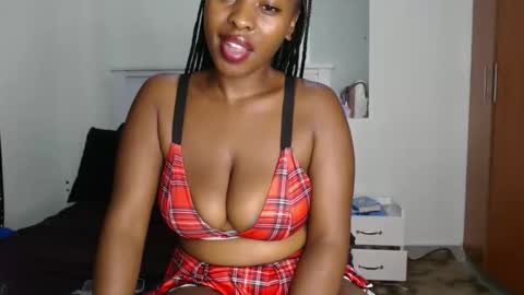 Snapshot of sweetice_01 chatting on April 7, 4:13 am euny online show from April 7, 4:13 am