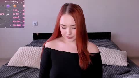 Hannah online show from December 18, 12:18 pm