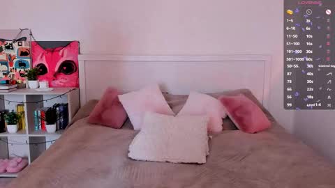 Hannah online show from November 21, 10:36 am