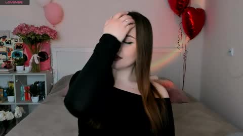Hannah online show from May 23, 2:54 pm