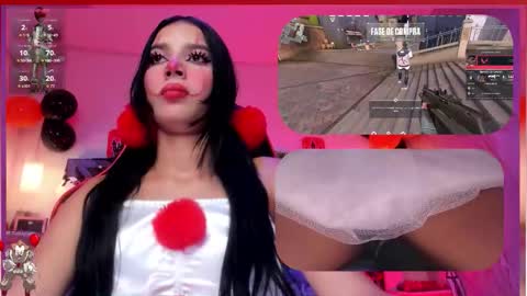 Snapshot of sweetie_cloe chatting on October 24, 9:44 pm sweetie_cloe online show from October 24, 9:44 pm