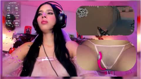 Snapshot of sweetie_cloe chatting on October 28, 9:28 pm sweetie_cloe online show from October 28, 9:28 pm
